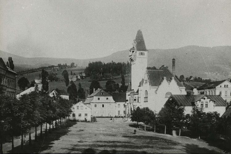 Dolní náměstí 1908