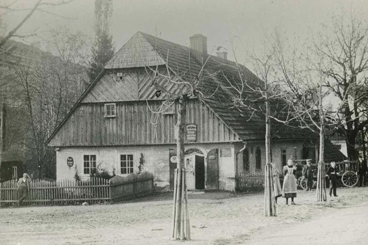 Vila Haney - Komerční banka ~1890